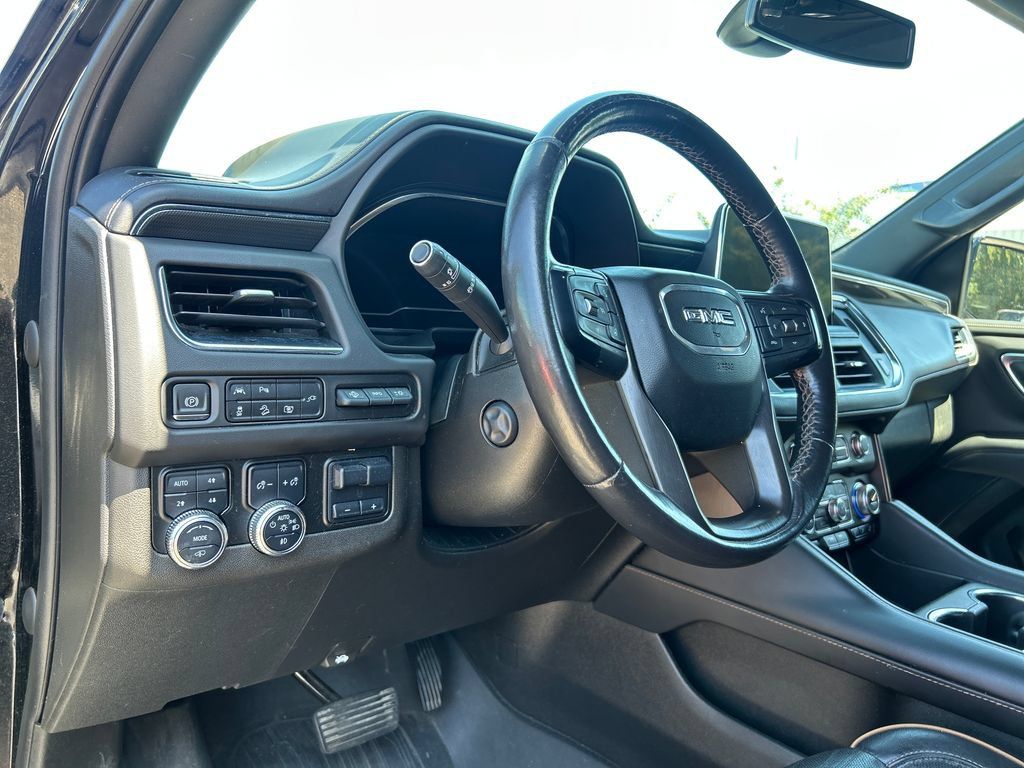 Used 2022 GMC Yukon AT4 w/ AT4 Premium Plus Package AWD/4WD image 8