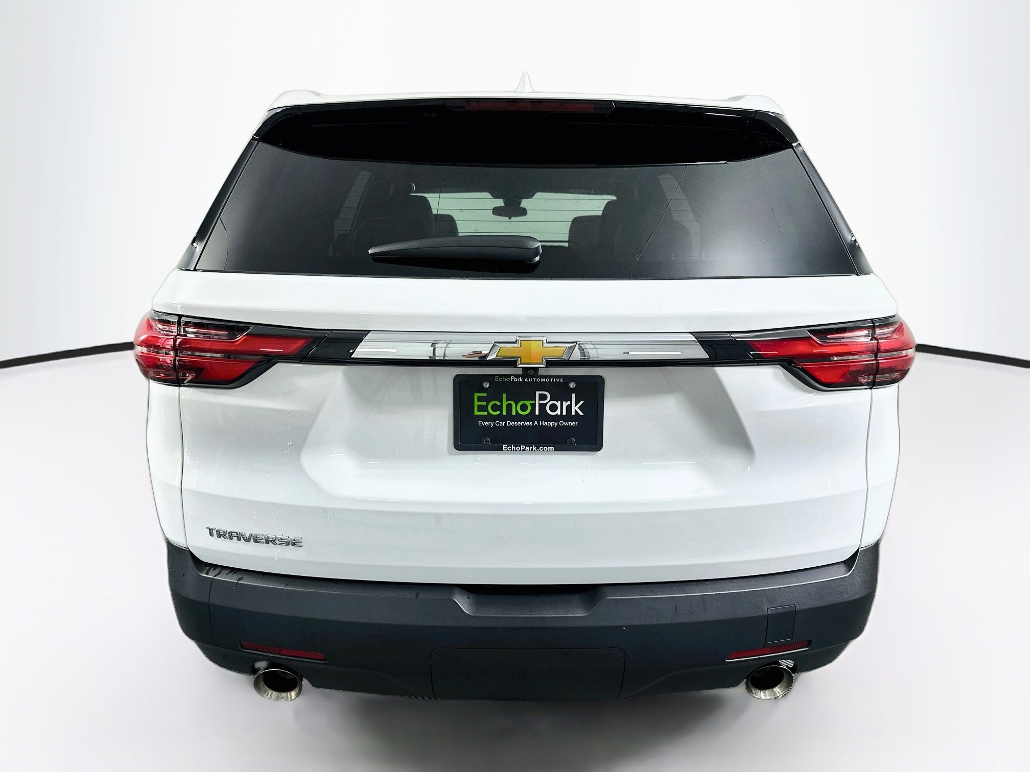 Used 2023 Chevrolet Traverse LS FWD image 7