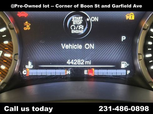 Used 2021 Jeep Renegade Latitude AWD/4WD image 24