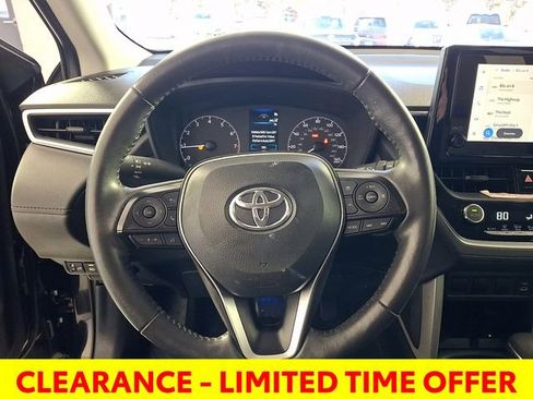 Used 2024 Toyota Corolla Cross LE image 23