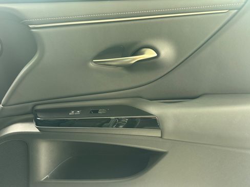 Certified 2025 Lexus ES 350 w/ Accessory Package (Z1) FWD image 20