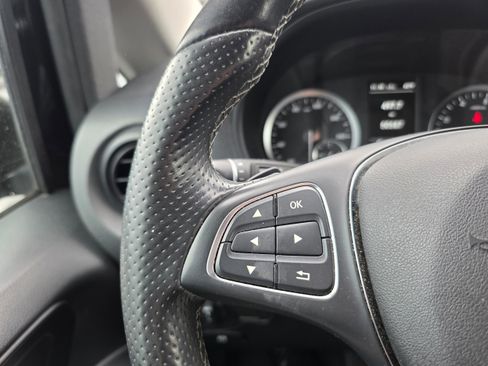 Used 2020 Mercedes-Benz Metris Passenger image 13