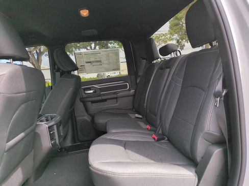 New 2026 RAM 2500 Big Horn AWD/4WD image 14