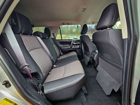 Used 2015 Toyota 4Runner Limited image 37