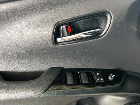 Certified 2021 Toyota Prius Prime Limited w/ Carpet Mat Package (TMS) image 10