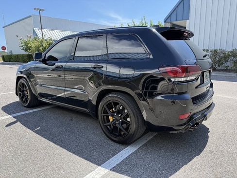 Used 2018 Jeep Grand Cherokee Trackhawk AWD/4WD image 5