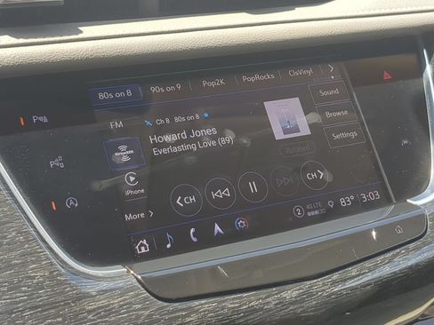 Used 2022 Cadillac XT6 Premium Luxury w/ Technology Package FWD image 13