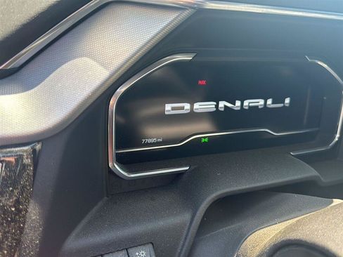 Used 2024 GMC Sierra 1500 Denali w/ Technology Package AWD/4WD image 3