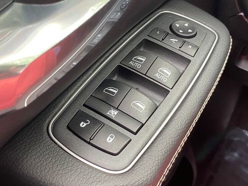 Certified 2022 RAM 1500 Laramie image 34