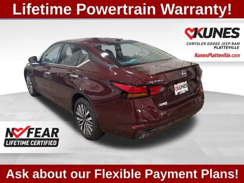Used 2025 Nissan Altima 2.5 SV image 8