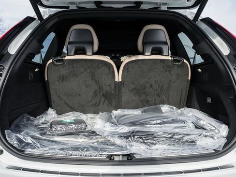 New 2026 Volvo XC90 B6 Ultra image 9