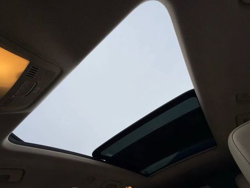 Used 2015 Audi Q5 3.0T Premium Plus w/ Technology Package image 18