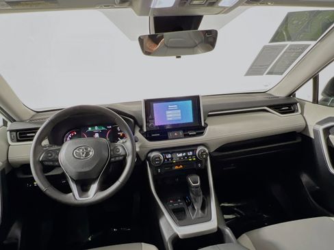 Used 2024 Toyota RAV4 XLE Premium image 30