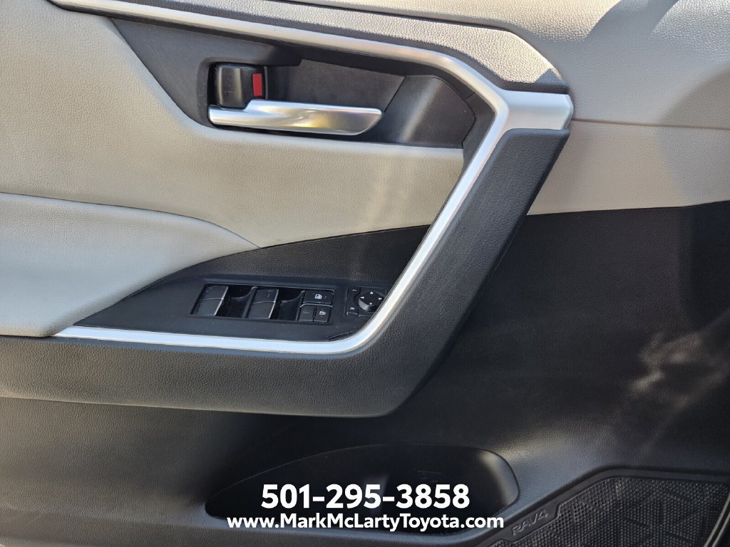 Used 2021 Toyota RAV4 XLE Premium FWD image 24