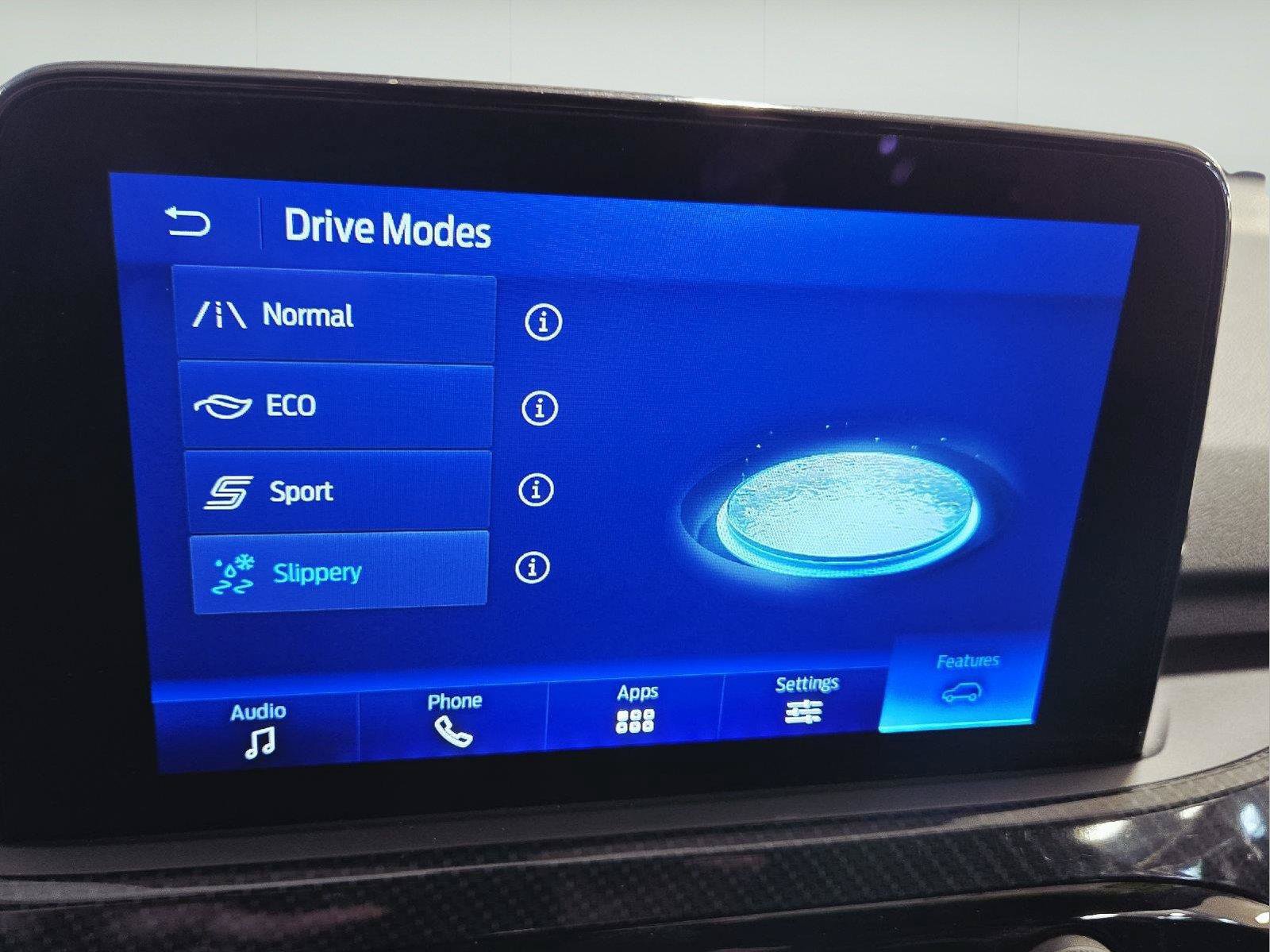 Certified 2023 Ford Escape ST-Line Select AWD/4WD image 29