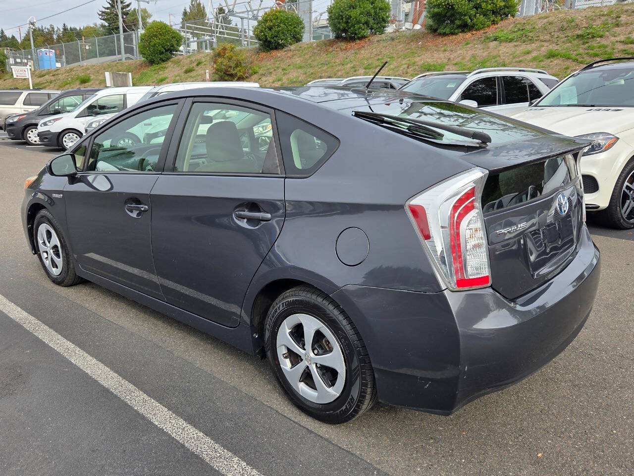 Used 2015 Toyota Prius Three FWD image 5