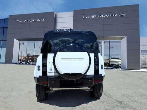 New 2026 Land Rover Defender 110 X-Dynamic SE AWD/4WD image 4