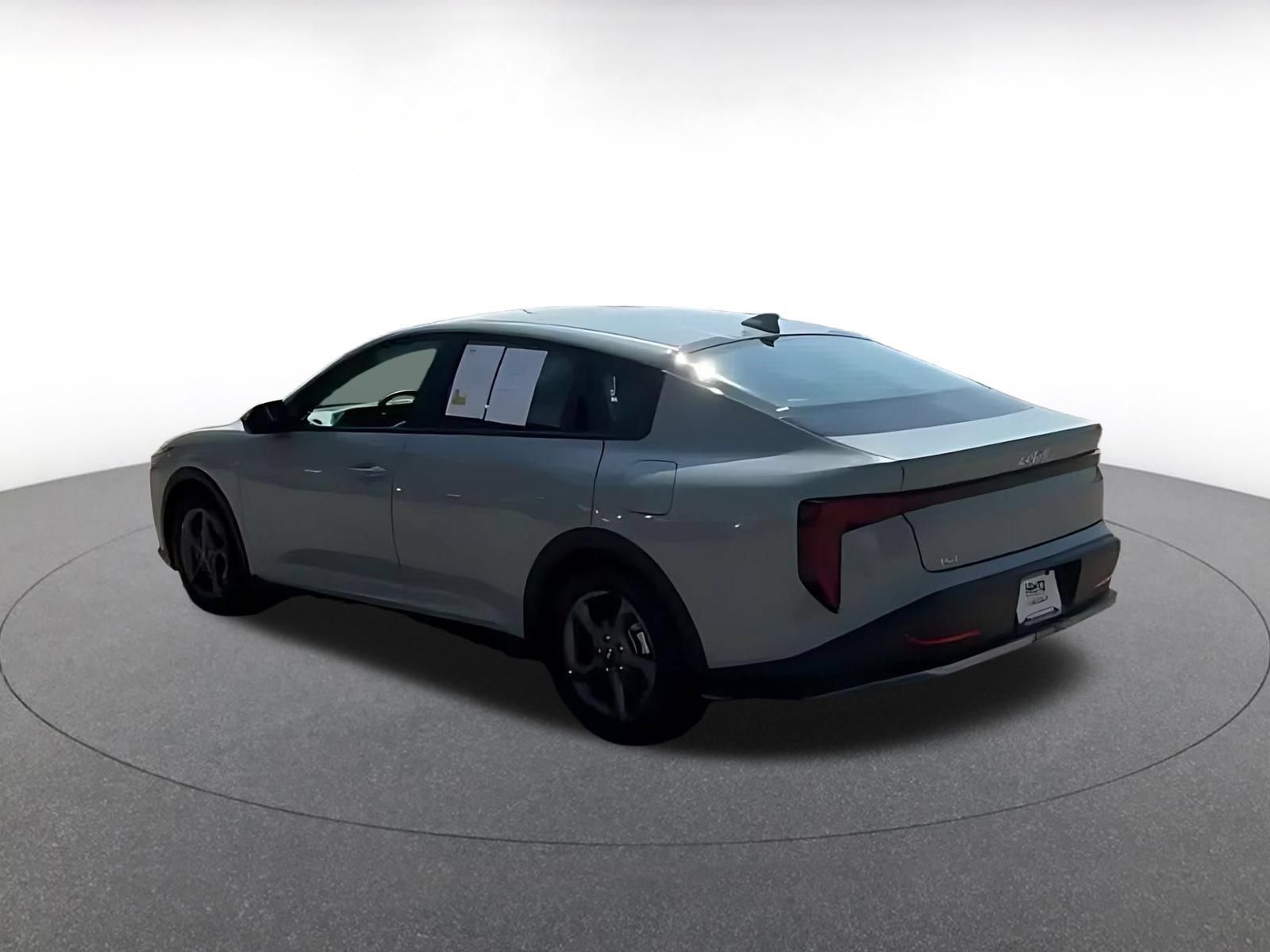 Used 2026 Kia K4 FWD image 9