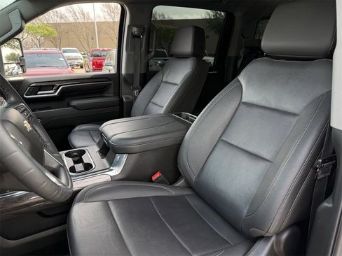 Certified 2024 Chevrolet Silverado 2500 LTZ w/ LTZ Convenience Package image 22