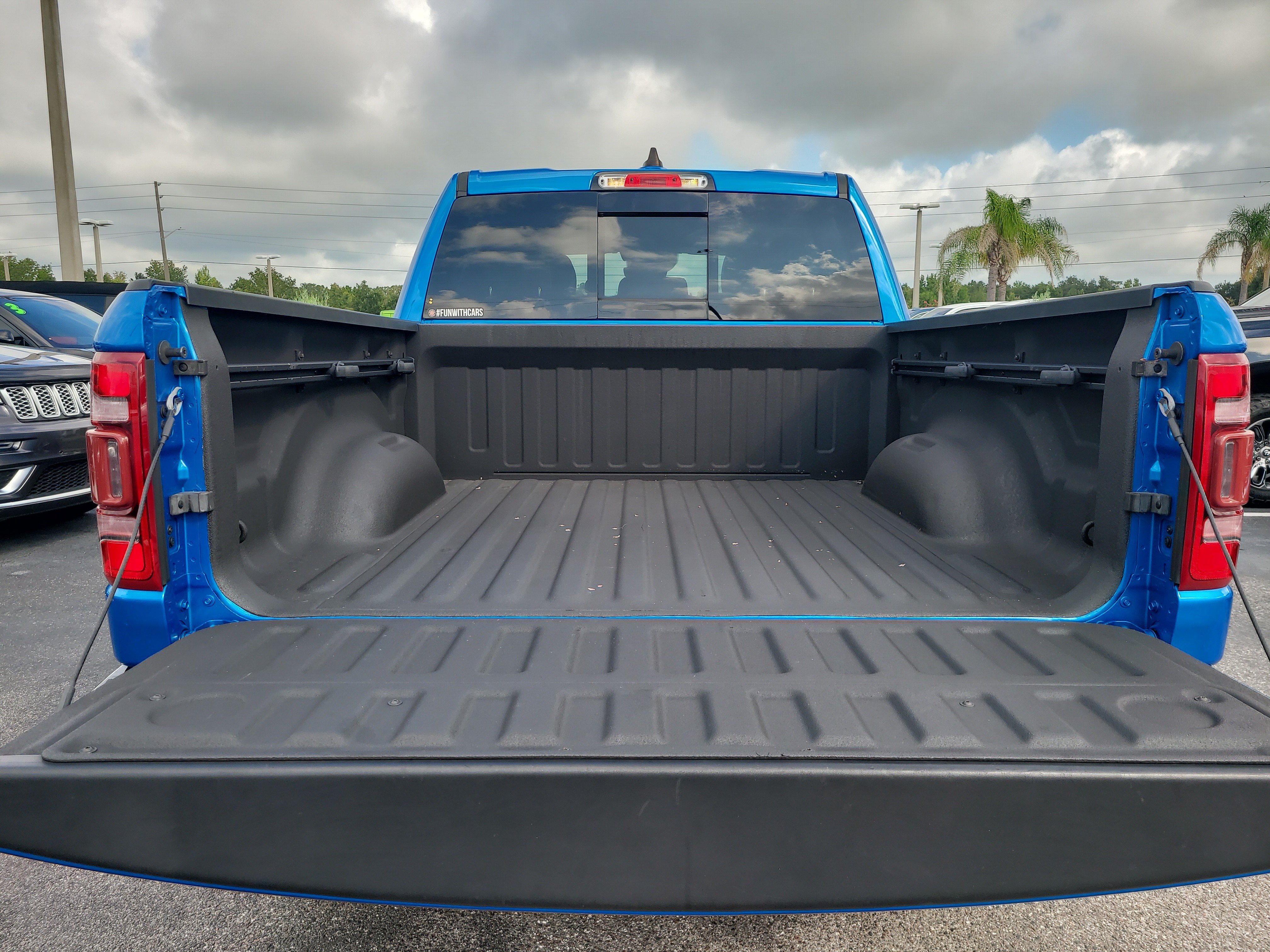 Used 2024 RAM 1500 Laramie AWD/4WD image 8