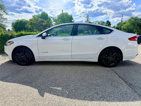 Used 2018 Ford Fusion S FWD image 7