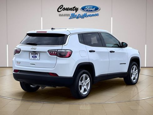 Used 2023 Jeep Compass Sport AWD/4WD image 7