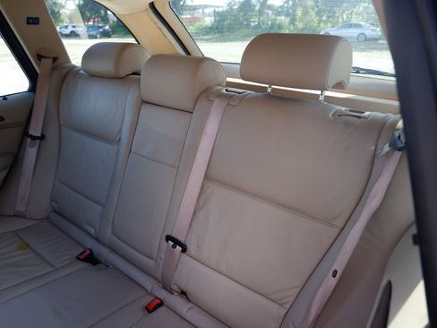 Used 2006 BMW X5 3.0i image 8