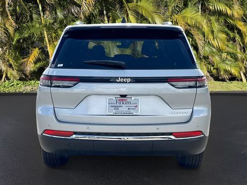 New 2026 Jeep Grand Cherokee Laredo X RWD image 5