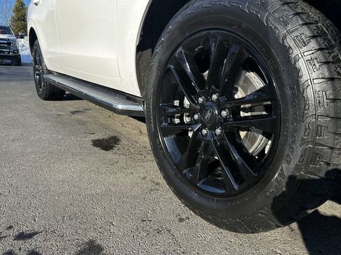 Certified 2022 Ford Expedition XLT image 11