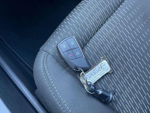 Used 2025 Chevrolet Equinox LT image 22