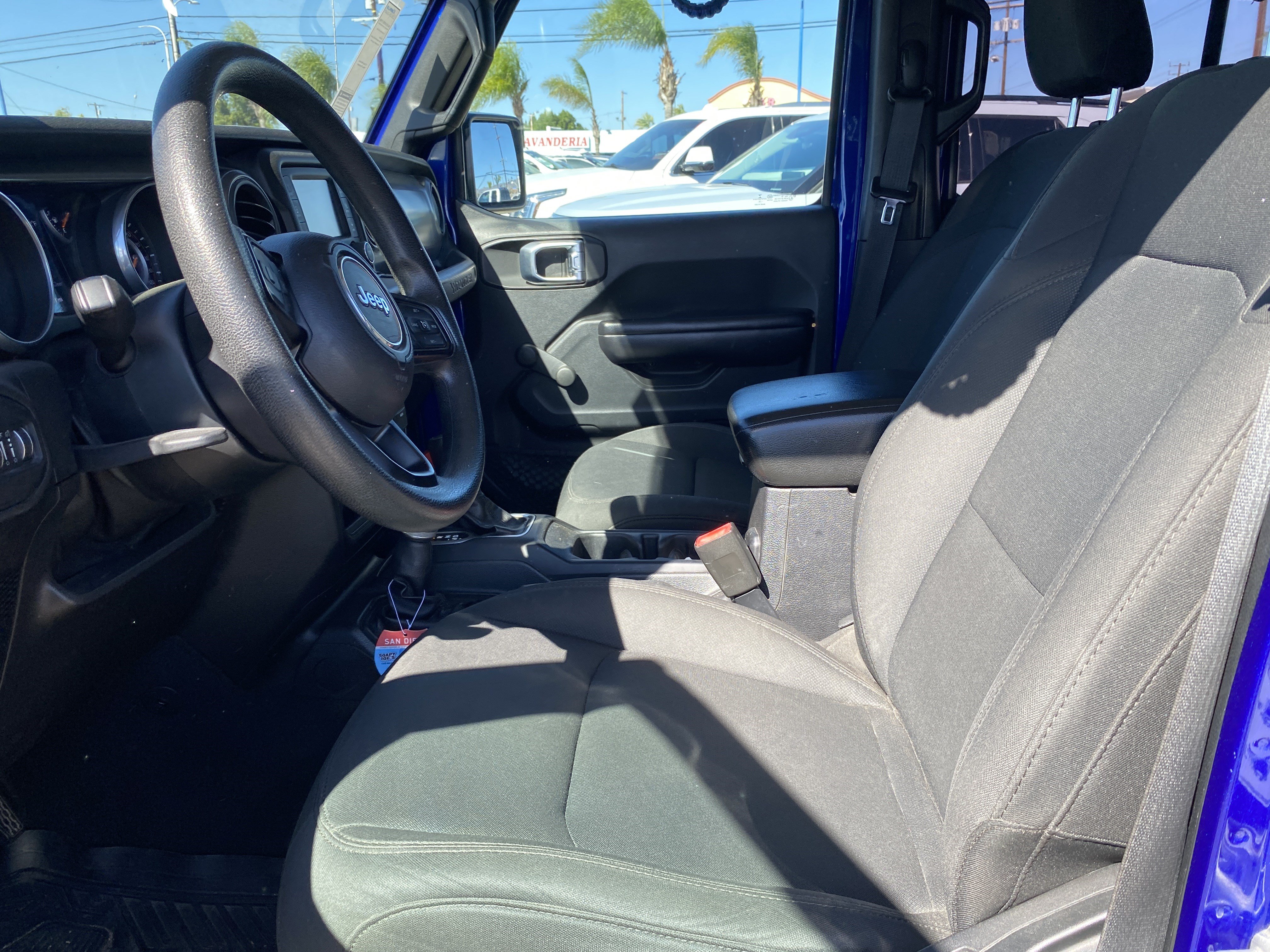 Used 2018 Jeep Wrangler Unlimited Sport AWD/4WD image 16