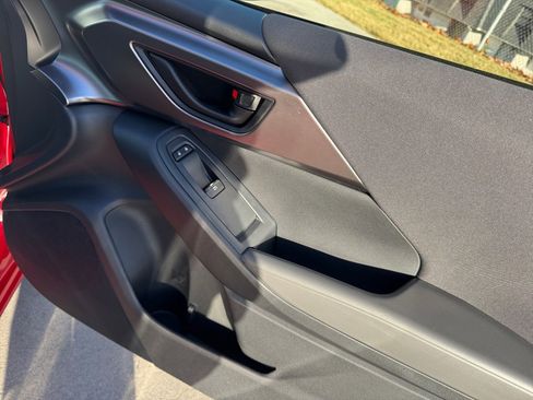 Certified 2025 Subaru Impreza 2.0i image 35