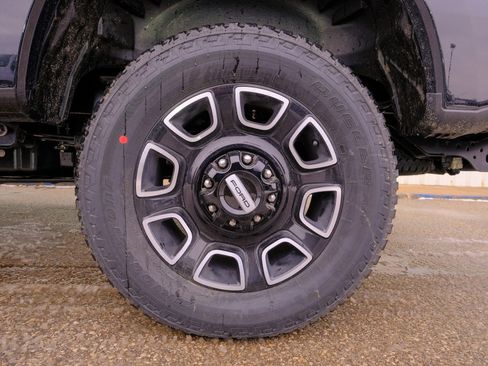 New 2026 Ford F250 Platinum image 39