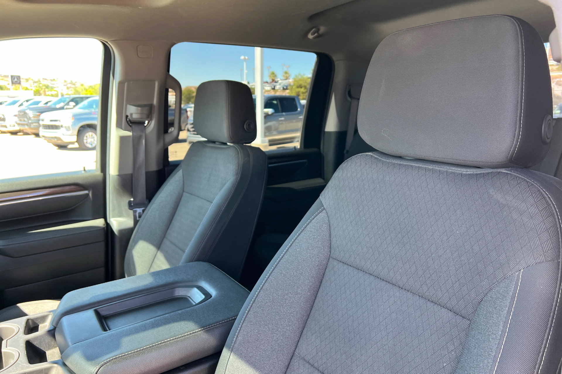 Used 2025 Chevrolet Silverado 2500 LT AWD/4WD image 16