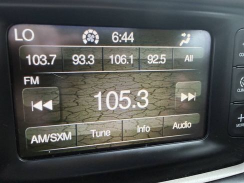 Used 2017 Jeep Grand Cherokee Limited AWD/4WD image 30