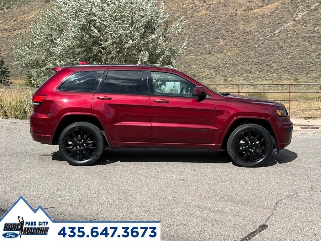Used 2020 Jeep Grand Cherokee Altitude AWD/4WD image 6