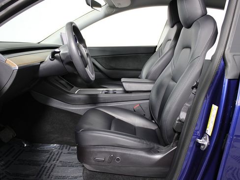 Used 2021 Tesla Model Y Long Range image 9