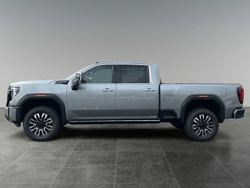 New 2025 GMC Sierra 2500 Denali Ultimate w/ Max Trailering Package image 4