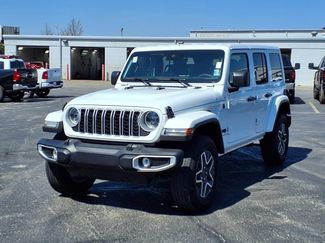 Used 2025 Jeep Wrangler Unlimited Sahara AWD/4WD video 2