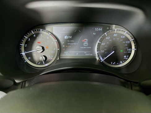 Used 2023 Toyota Highlander L FWD image 19