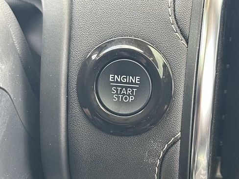 Used 2025 Ford Expedition Platinum AWD/4WD image 11