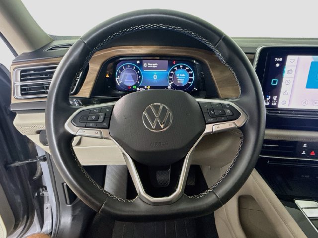 Used 2026 Volkswagen Atlas SE FWD image 12