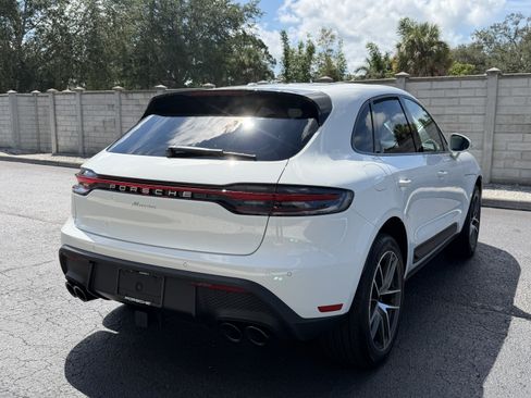 Certified 2026 Porsche Macan AWD/4WD image 6