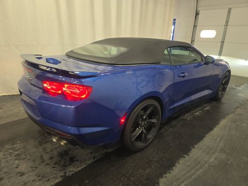 Used 2021 Chevrolet Camaro LT image 2