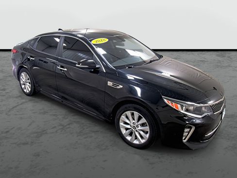 Used 2018 Kia Optima S image 5