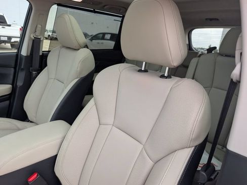 Used 2026 Subaru Ascent Limited w/ Popular Package #2 AWD/4WD image 10