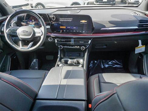 New 2026 Chevrolet Traverse Z71 w/ Enhanced Driving Package image 12