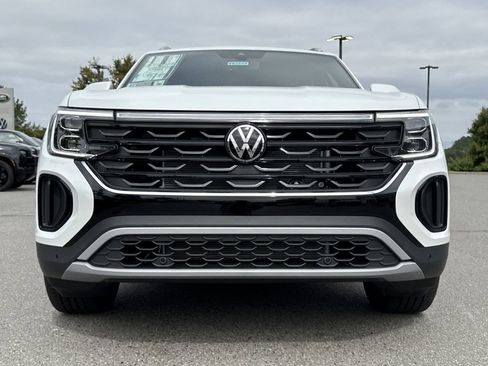 New 2026 Volkswagen Atlas Cross Sport SE image 15