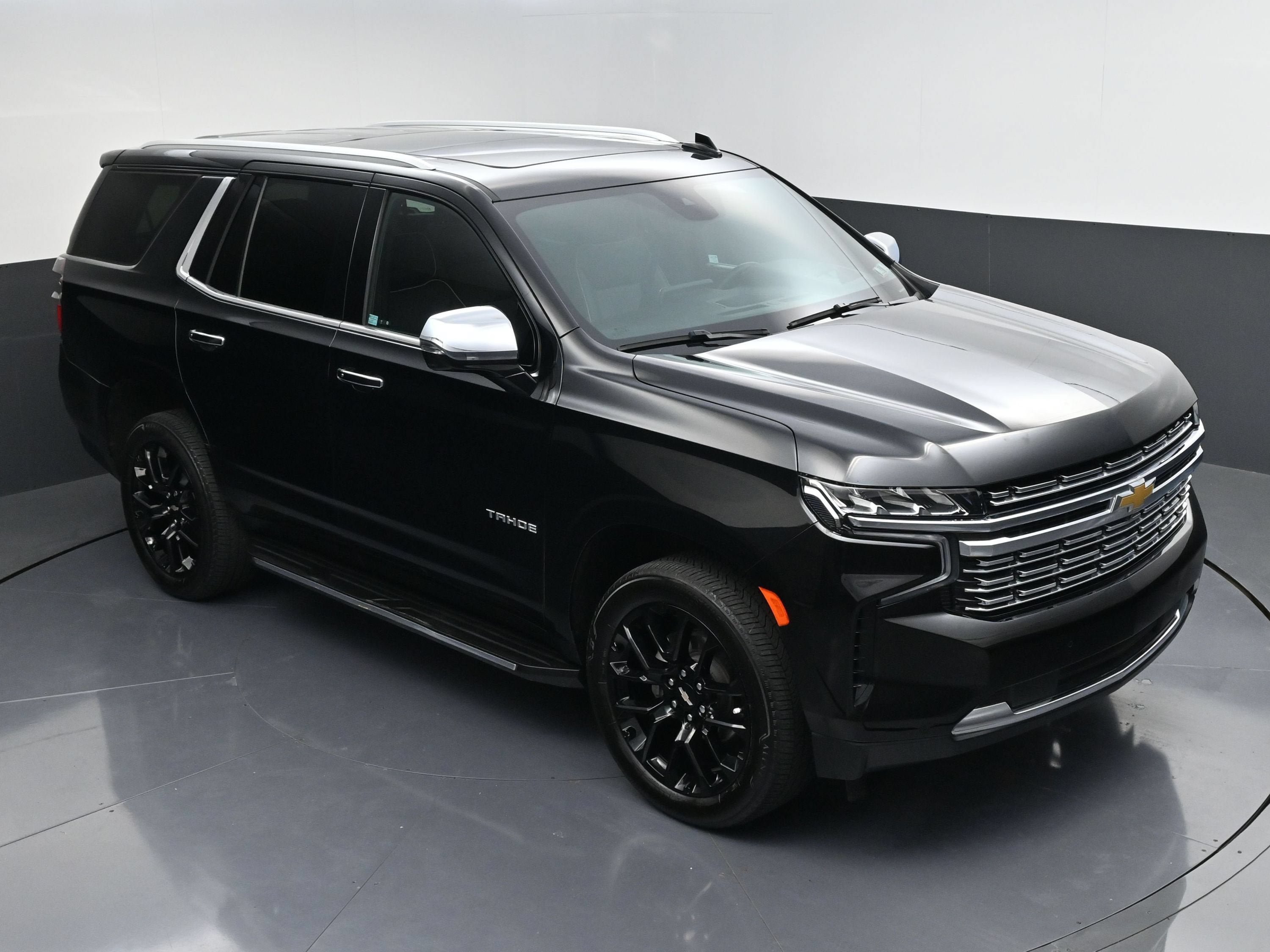 Used 2024 Chevrolet Tahoe Premier w/ Premium Package AWD/4WD image 52