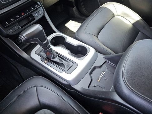 Used 2019 Chevrolet Colorado ZR2 AWD/4WD image 34